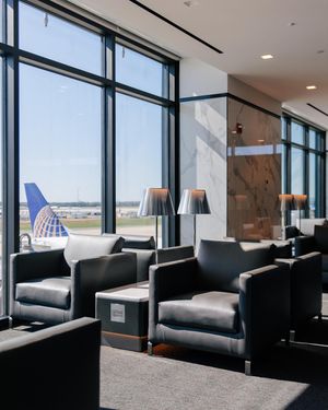 Image post by @united on Instagram