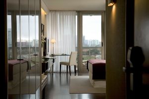 Image post by @hotelmadero on Instagram