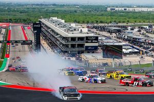 Image post by @nascaratcota on Instagram