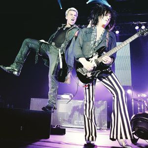 Image post by @billyidol on Instagram