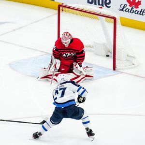 Image post by @NHLJets on Twitter