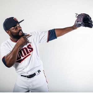 Image post by @twinsbeisbol on Instagram