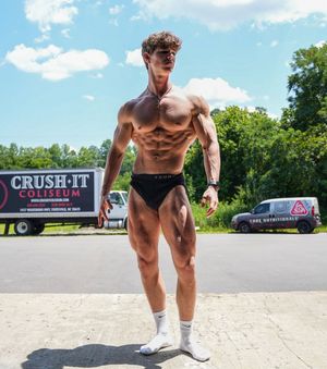 Image post by @caseykellyfit on Instagram