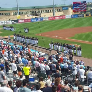 Image post by @gohammerheads on Instagram