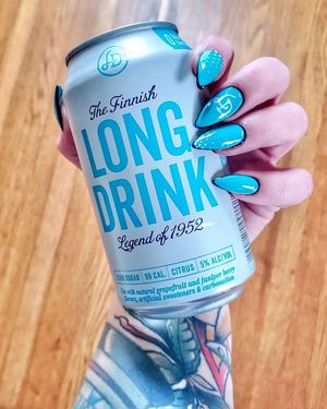Image post by @thelongdrink on Facebook
