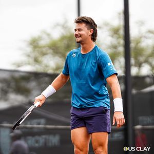 Image post by @mensclaycourt on Instagram