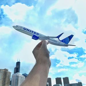 Image post by @united on Instagram
