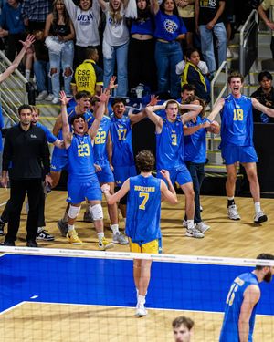 Image post by @uclamvb on Instagram
