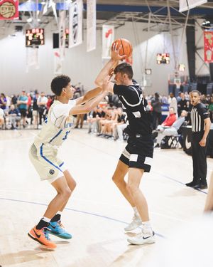 Image post by @notdoolin on Instagram