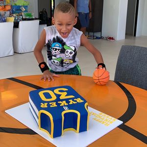 Image post by @reggiemillertnt on Instagram