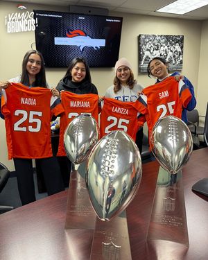 Image post by @broncosespanol on Instagram