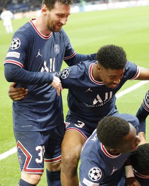 Image post by @psg on Instagram