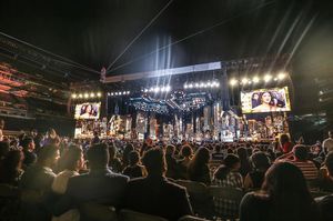 Image post by @metlifestadium on Instagram