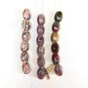 Image post by @beadcache on Instagram