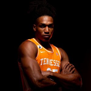 Image post by @vol_hoops on Instagram