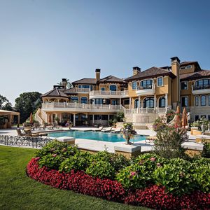 Image post by @christiesrealestate on Instagram