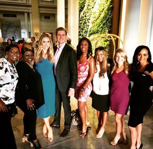 Image post by @laraleatrump on Instagram