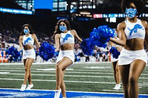 Image post by @detlionscheerleaders on Instagram