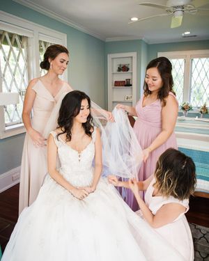 Image post by @thismodernlovephoto on Instagram
