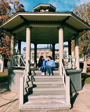 Image post by @gilmoregirlsonly on Instagram