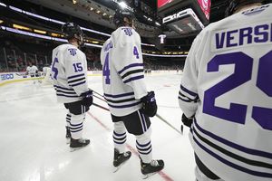 Image post by @tommiemhockey on Instagram