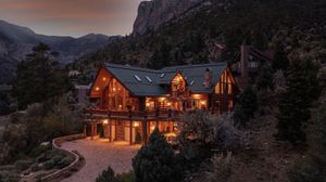 Image post by @christiesrealestate on Instagram