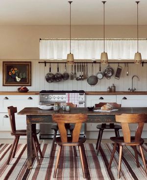 Image post by @_stay_inside on Instagram