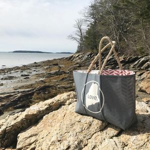 Image post by @themainemag on Instagram