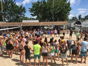 Image post by @uncwbeachvb on Instagram