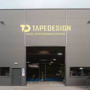 Image post by @tapedesign_socks on Instagram