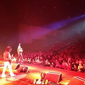 Image post by @billyidol on Instagram