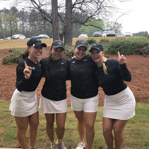 Image post by @ugawomensgolf on Instagram