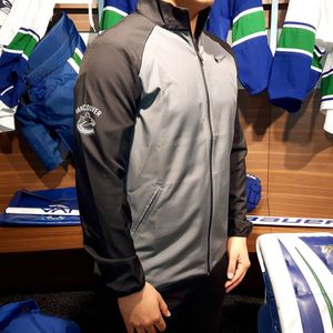 Image post by @canucksstore on Instagram