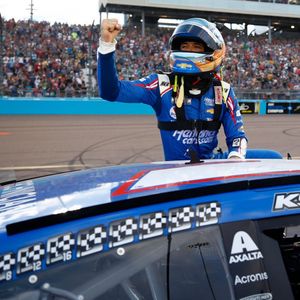 Image post by @teamhendrick on Instagram