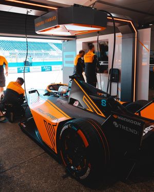 Image post by @mclarenfe on Instagram