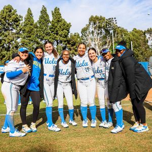 Image post by @uclasoftball on Instagram