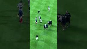 Video post by @nypostsports on YouTube