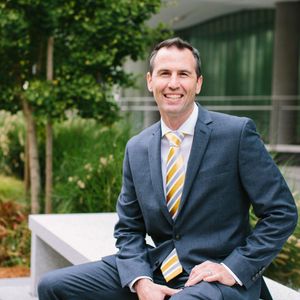 Image post by @usfsomhonors on Instagram