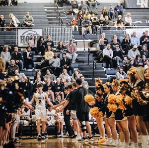 Image post by @lneaglehoops on Instagram