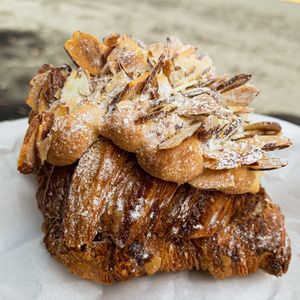 Image post by @munchies on Instagram