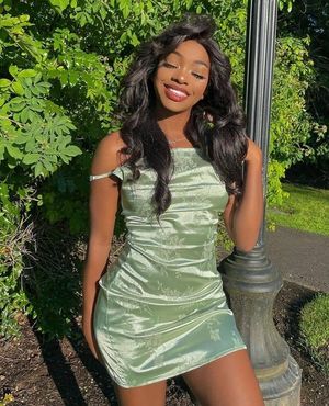 Image post by @shein_us on Instagram