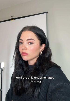 Video post by @sadgirlflowers19 on TikTok