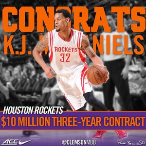Image post by @clemsonmbb on Instagram