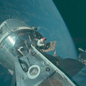 Image post by @nasaartemis on Instagram