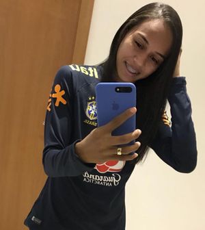 Image post by @adrianasilva_16 on Instagram