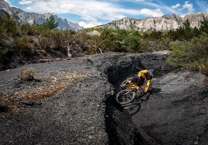 Image post by @foxmtb on Instagram