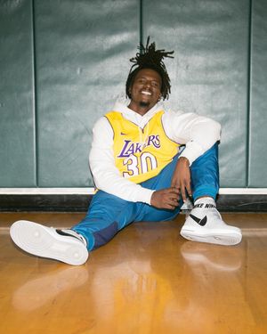 Image post by @nikela on Instagram