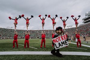 Image post by @gobearcatscheer on Instagram