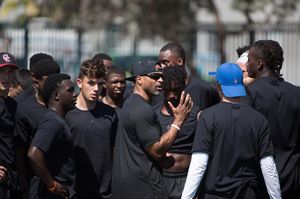 Image post by @pylon7on7 on Instagram