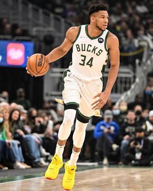 Image post by @giannis_an34 on Instagram